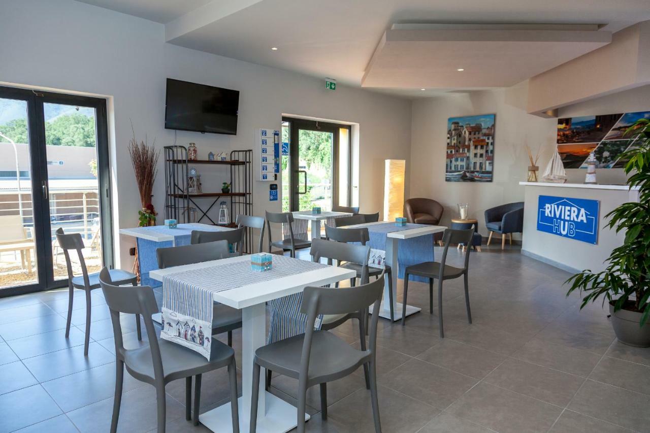 Riviera Hub Hotel Cisano sul Neva Eksteriør billede